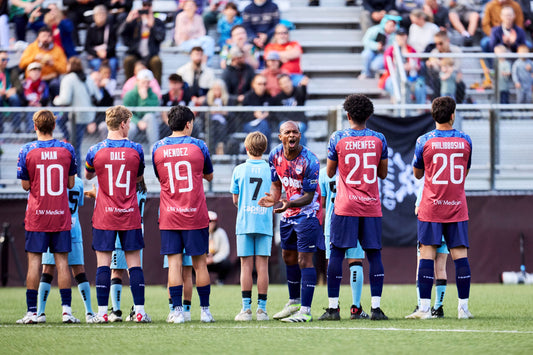 Ballard FC 2025 Game Worn Sarah Robbins Kit
